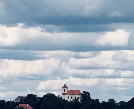 Sadská - kostel sv. Apolináře